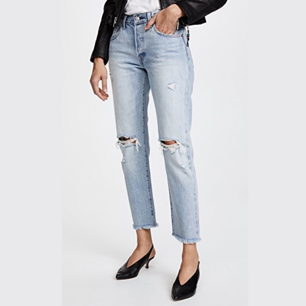 NWT Levi’s 501 Distressed Straight Leg Light 25